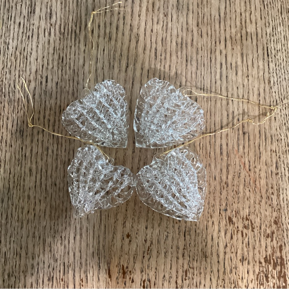4 Beautifully Delicate Hand Blown/Spun Glass Heart Christmas Ornaments 2”X1.5”🎄